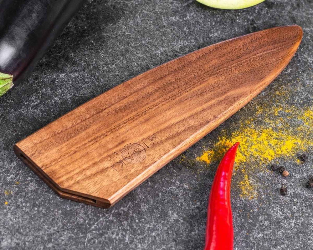Messerscheide aus Walnussholz